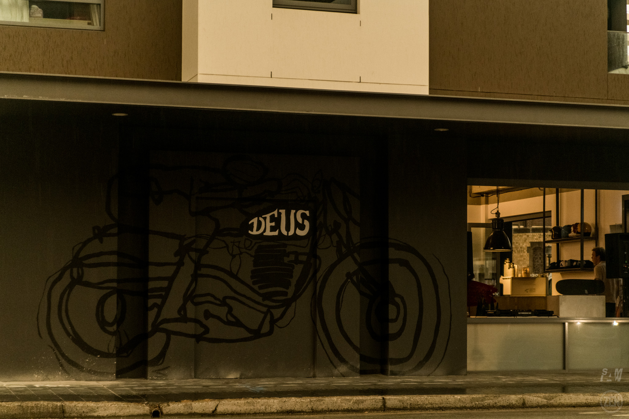 2019-11-22 - Deus Ex Machina Open House 002