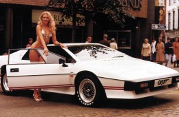 James_Bond_Lotus_Esprit_Turbo