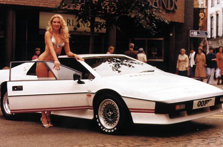 James_Bond_Lotus_Esprit_Turbo