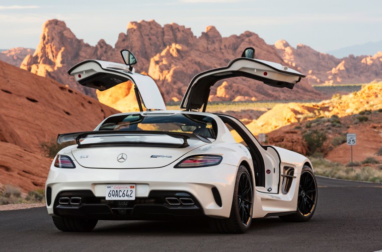 2014-Mercedes-Benz-SLS-AMG-Black-Series-rear-end-doors-open