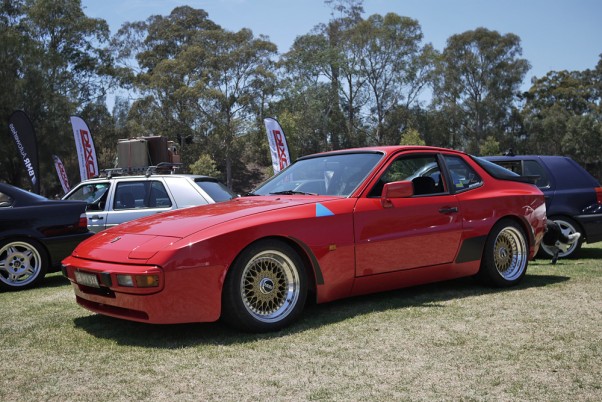 944
