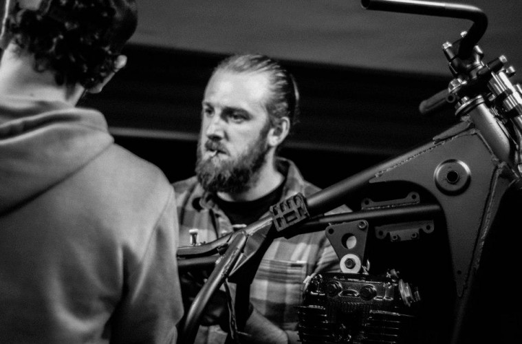 485543_262532947225644_466156528_n