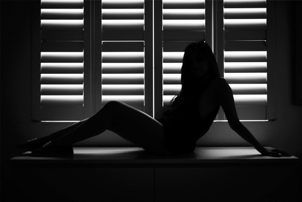 jojo_zengarage_bedroom_silhouette_1