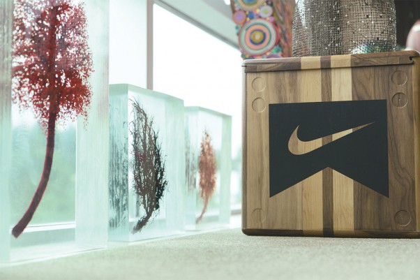 a-look-inside-nike-ceo-mark-parkers-office-9