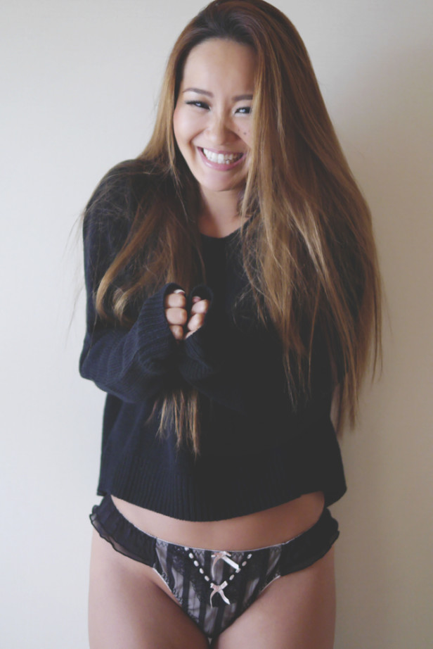 coco_komatsu_shinjuku_justinfox_laughing