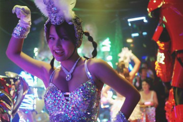 robot_restaurant_girl2