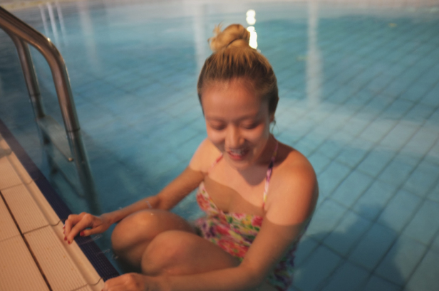 10.11-swimming-fei-edge_w