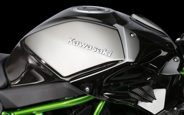 kawasaki-ninja-h2r-14