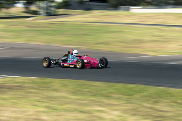 selectnine2014-Chris'Formula3HandOverZen-20