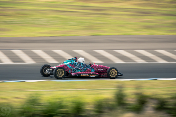 selectnine2014-Chris'Formula3HandOverZen-29