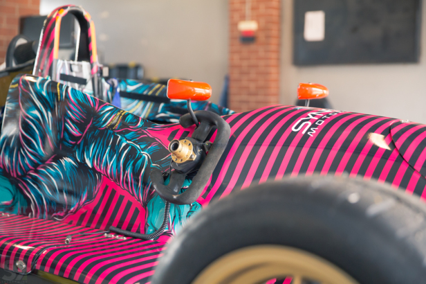 selectnine2014-Chris'Formula3HandOverZen-44