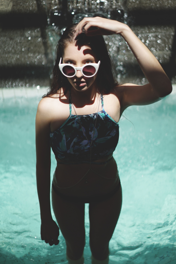 sophiemoyle_justinfox__pool2