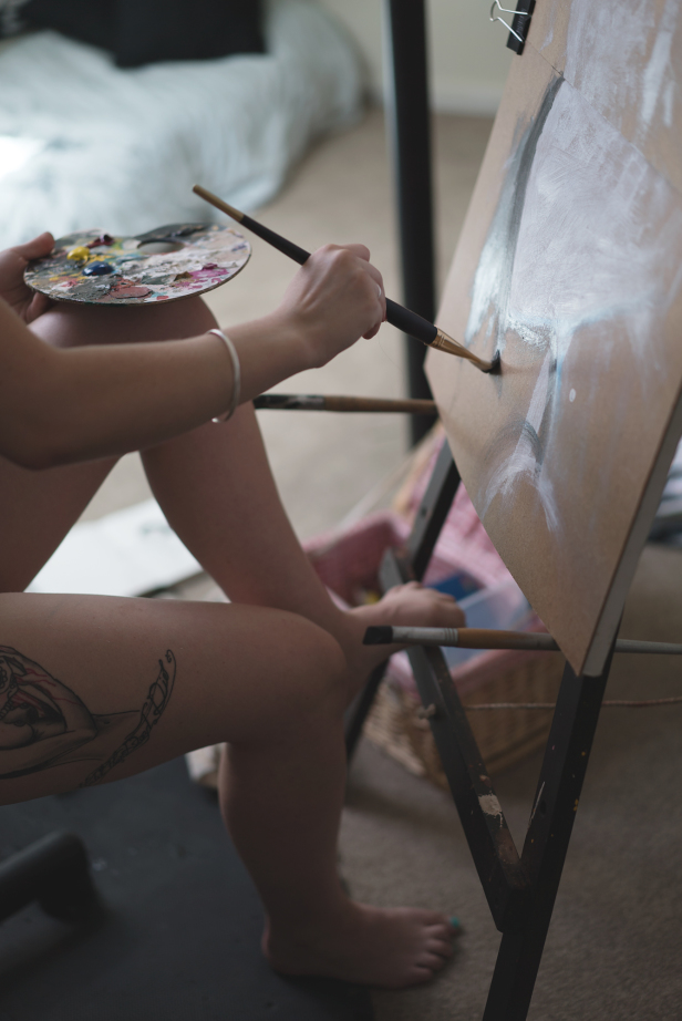 justin_fox_krysti_mclellan_easel_detail2