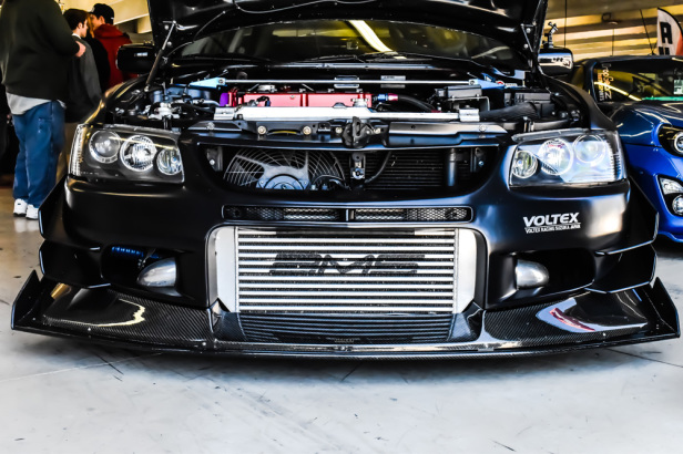 DSC 200 Black Evo Front Shot-