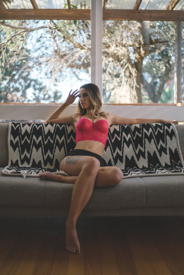 justinfox_83_jade_couch2