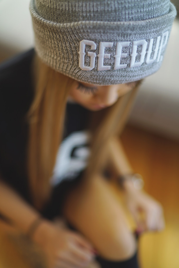 helen_geedup_justinfox_beanie4
