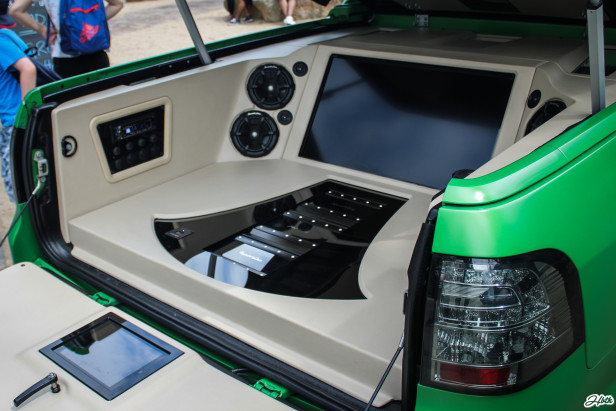 img_8982_22048345414_o