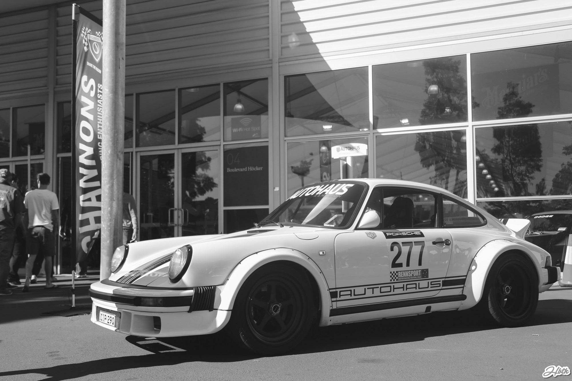 img_8709_27983846383_o