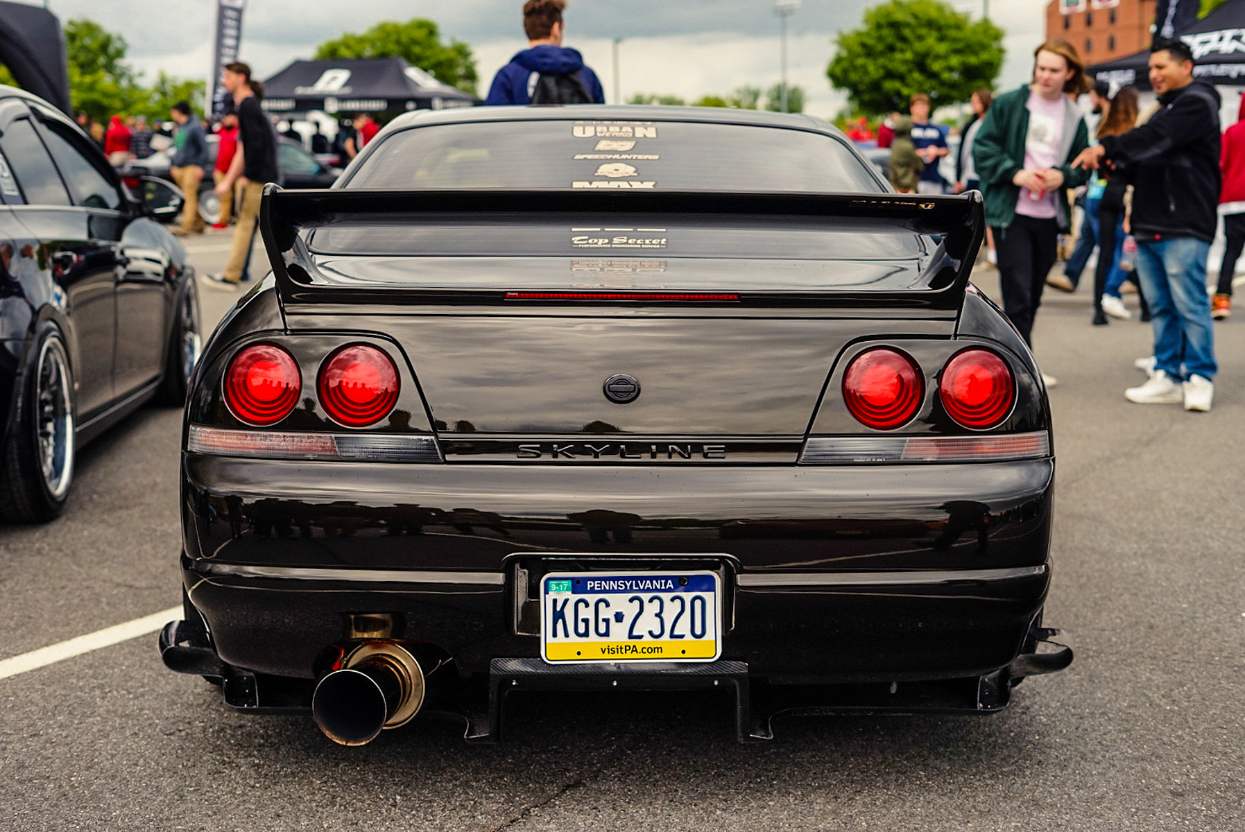 DSC 9107 Zem Feature-