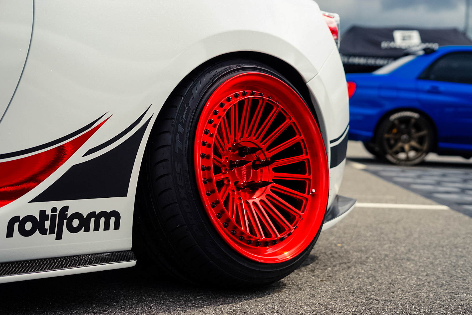 DSC8949 8952 Zen Feature-