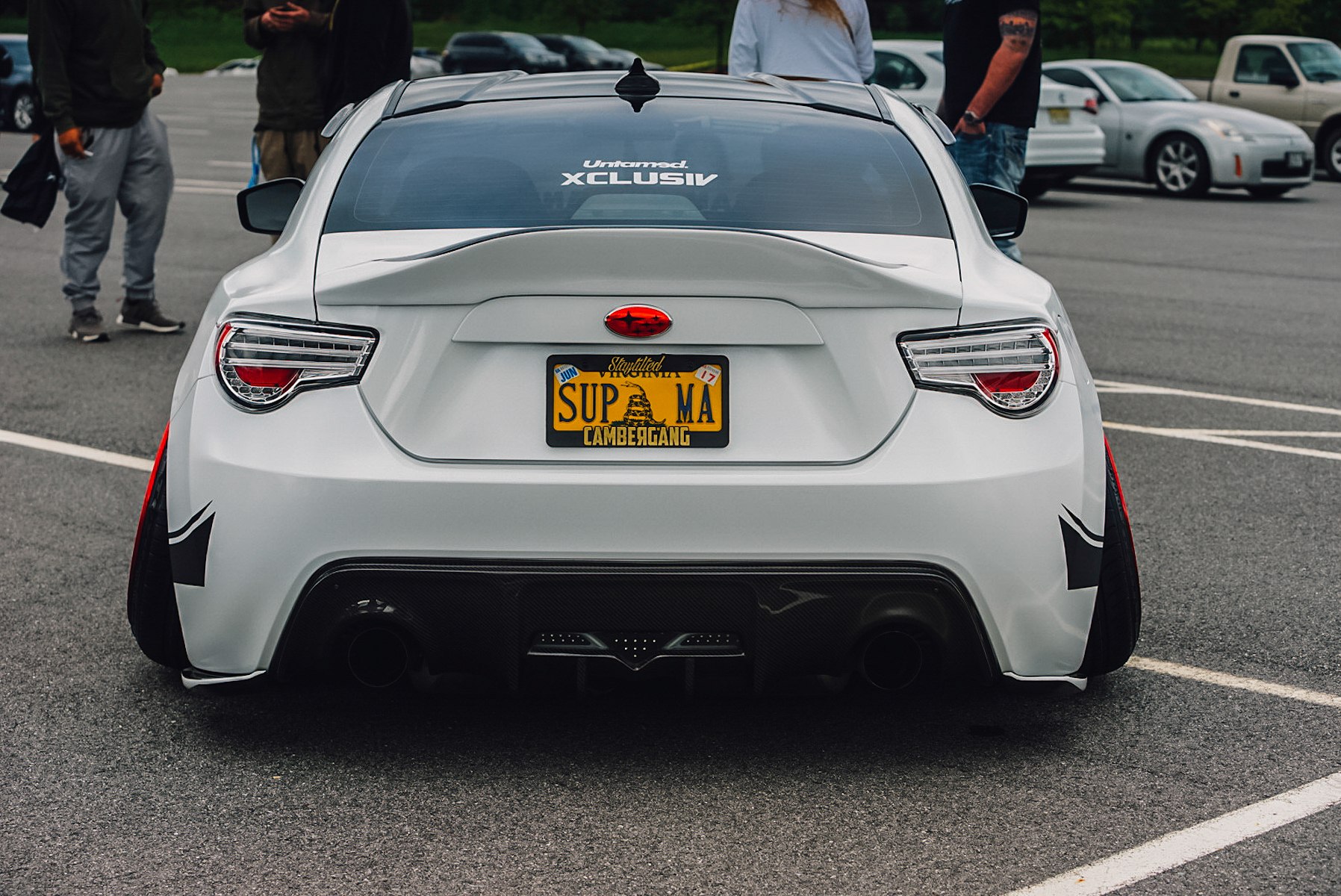 DSC8949 8963 Zen Feature-