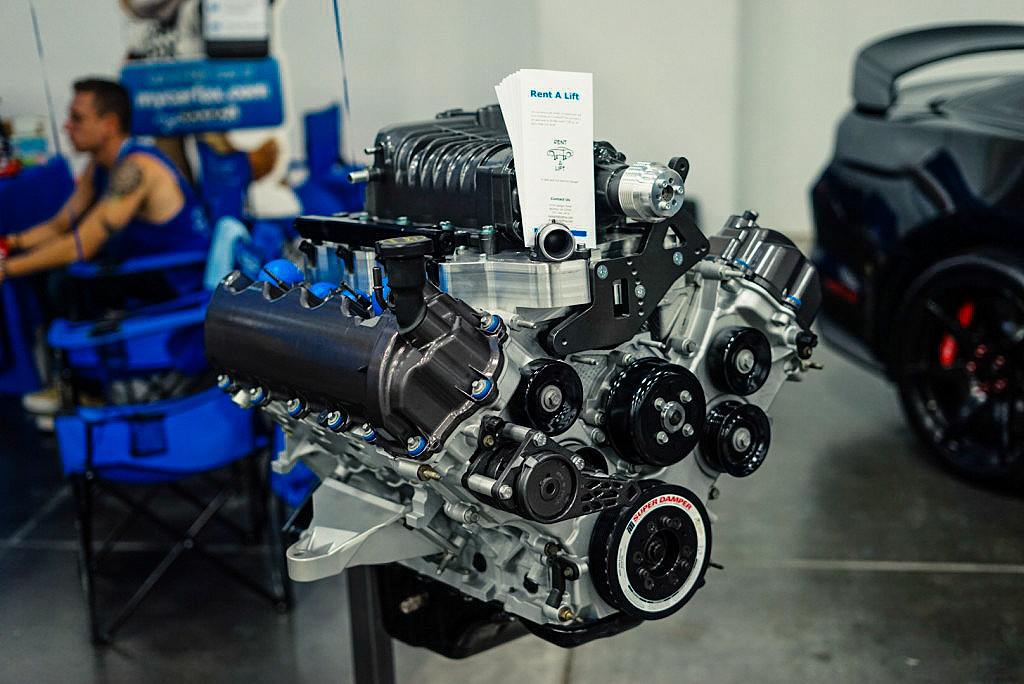 DSC 00233 Zen Feature