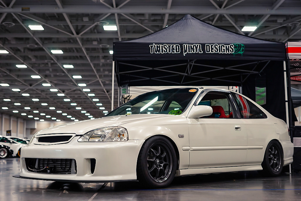 DSC 009870 Zen Feature