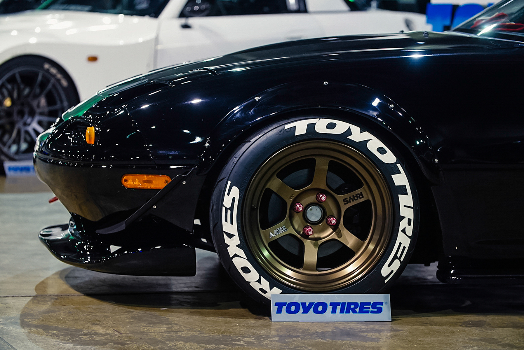 DSC00906 Zen Garage_